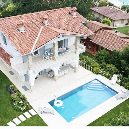 Villa Bocciolo del Garda, private pool&garden